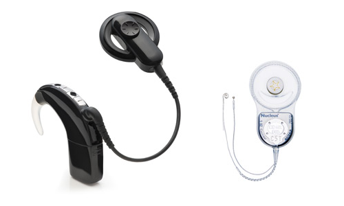 Kochleárny implantát Cochlear